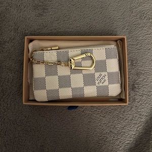 AUTHENTIC LOUIS VUITTON KEY POUCH